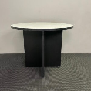 Round Table - 900mm in Diameter - 1 available