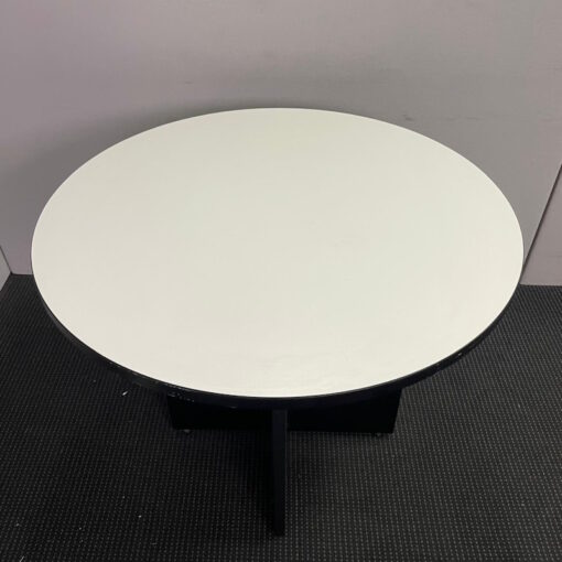 Round Table - 900mm in Diameter - 1 available - Image 3
