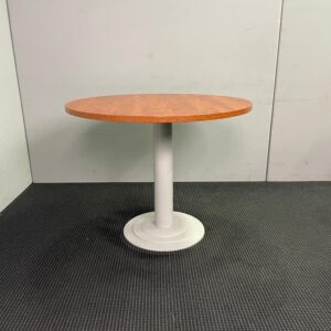 Round Table - 900mm in Diameter - 1 available