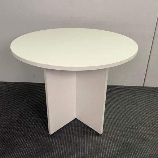 Round Table - 900mm in Diameter - 1 available