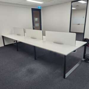 6 Person Desk - 4500 x 1500 - 1 available