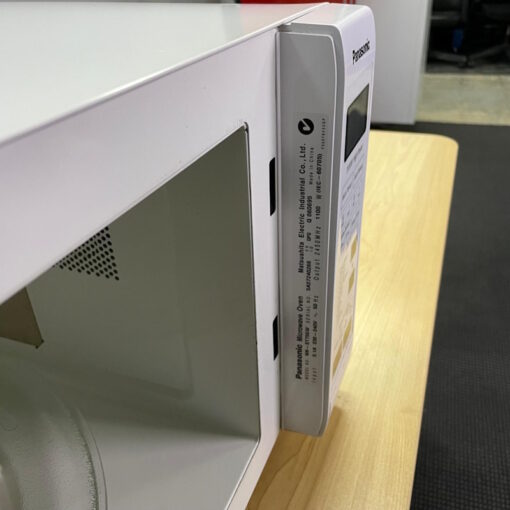 Panasonic Microwave NNST756W - SOLD - Image 7