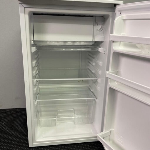 Westinghouse 100L Bar Fridge WIM1000WC - SOLD - Image 5