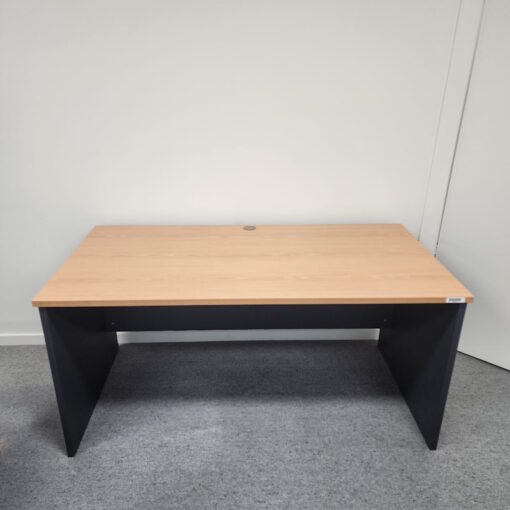 Straight Desk - 1500 x 750 - SOLD
