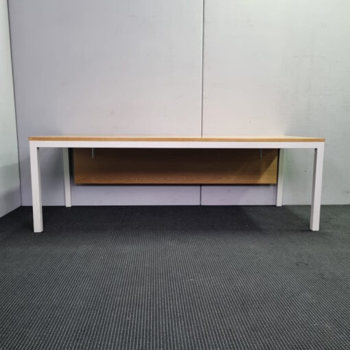 Desk / Table - 2200mm x 800mm - 1 available - Image 4