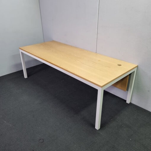 Desk / Table - 2200mm x 800mm - 1 available - Image 2