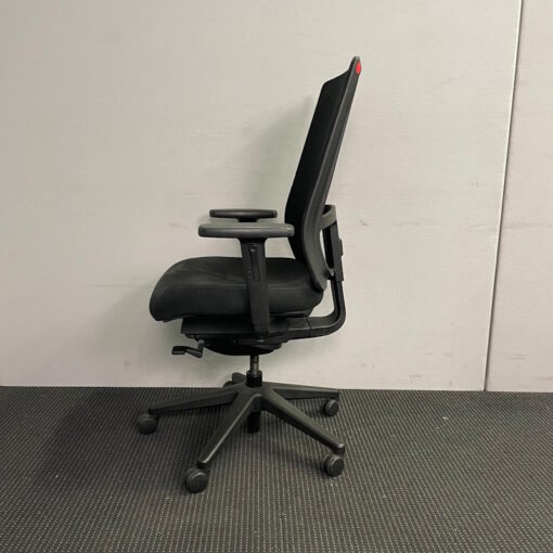 Mesh Office Chair - 1 available - Image 3