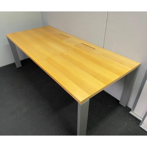 Wilkhahn Palette 640 Desk with Power Inserts - 2100 x 900 - SOLD - Image 4