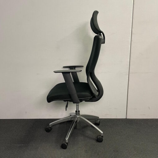Okamura Porus Japanese Office Chair with Headrest – SOLD - Image 3