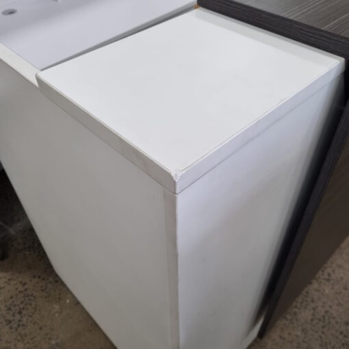 Reception Desk 1800 x 730 - SOLD - Image 5