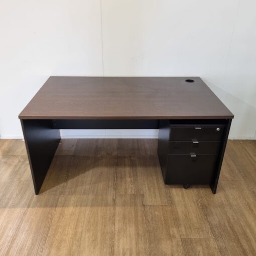 Straight Desk 1500 x 900 - SOLD - Image 4