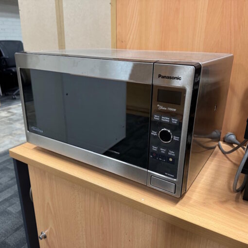 Panasonic Microwave NNSD686S 32L Microwave - SOLD - Image 3