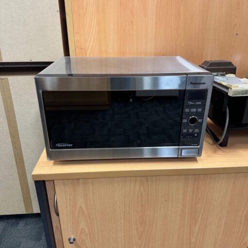 Panasonic Microwave NNSD686S 32L Microwave - SOLD - Image 2