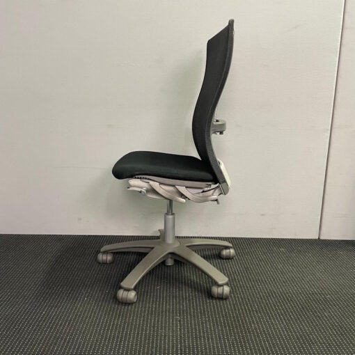Life® Chair by Formway - SOLD - Image 3