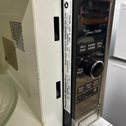 Panasonic Microwave NNSD686S 32L Microwave - SOLD - Image 5