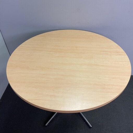 Round Table 1000mm in Diameter - SOLD - Image 4