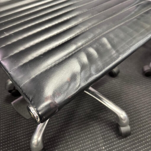 Replica Eames Management Office Chair - 2 available - Image 7