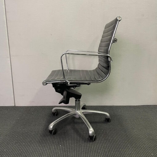 Replica Eames Management Office Chair - 2 available - Image 3