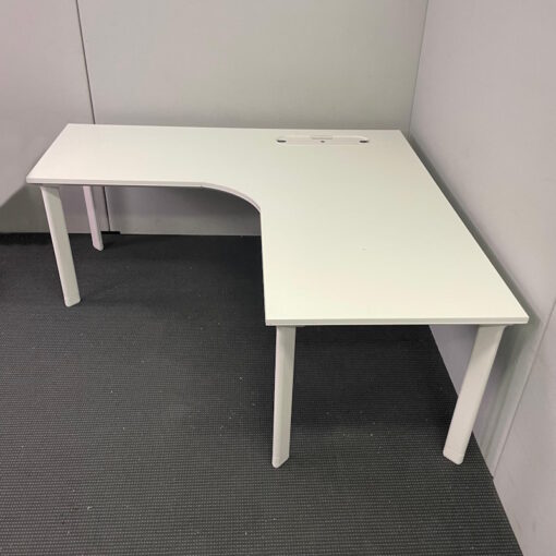 Corner Workstation - 1800 x 1700 - 15 available - Image 3