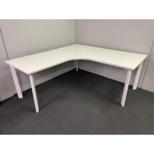 Corner Workstation - 1800 x 1700 - 15 available