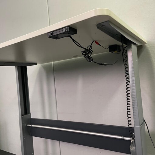 Electric Height Adjustable Desk 1200 x 800 - SOLD - Image 4
