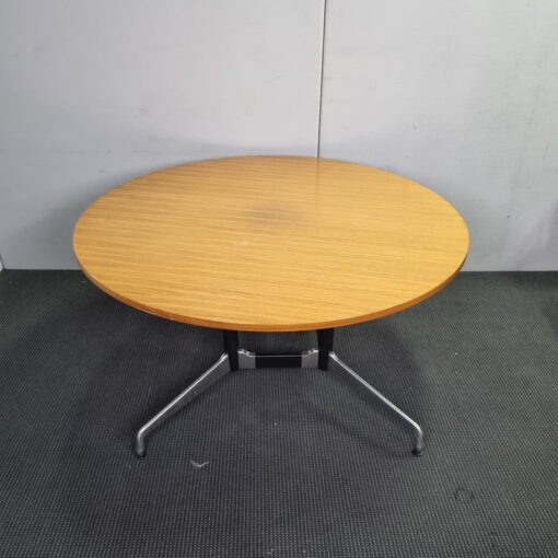 Round Table 1500D with Eames® Universal Base - SOLD - Image 2