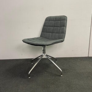 Swivel Visitor Chair - 1 available