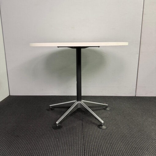 Round Table 900mm in Diameter - 1 available - Image 3