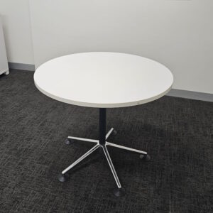 Round Table - 900mm in Diameter - 1 available