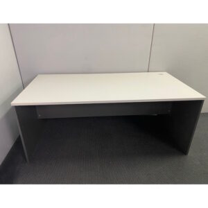 Desk 1800 x 900 - 2 available