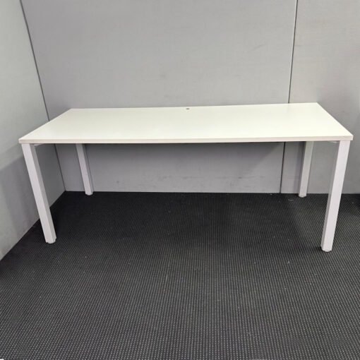 Table / Desk - 1800 x 750 - 5 available