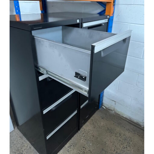 4 Drawer Filing Cabinet - 1 available - Image 2