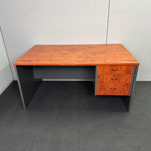 Straight Desk 1500 x 900 - 1 available - Image 2