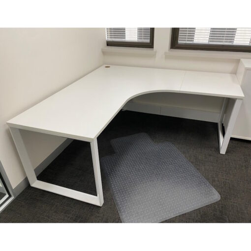 Corner Workstation 1800 x 1800 - SOLD