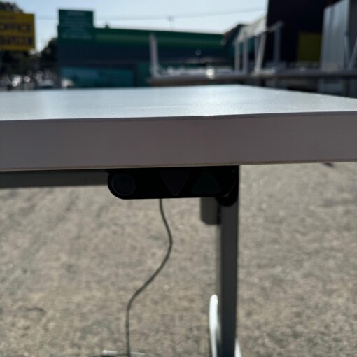 Electric Height Adjustable Straight Desk - 1800 x 800 - SOLD - Image 4
