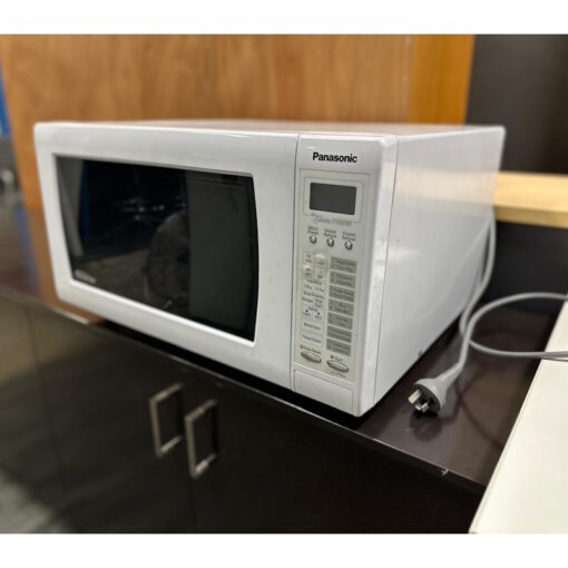 Panasonic 44L Microwave Oven NN-ST786W - 1 available - Image 3
