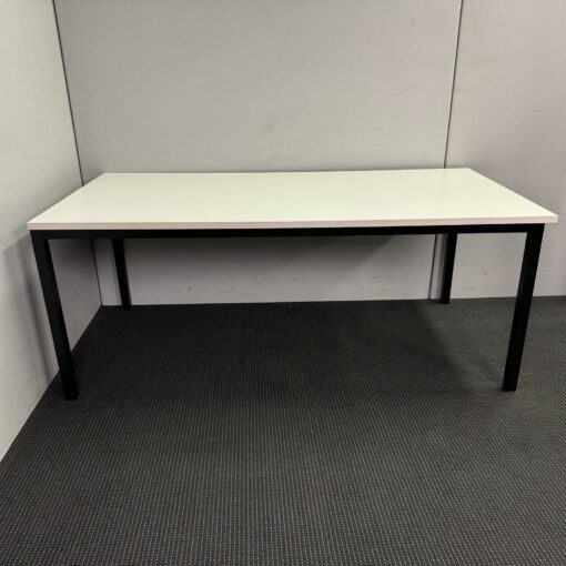 Table - 1800 x 900 - 3 available