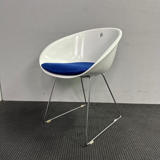Gliss 920 Armchair with Sled base White by Pedrali - 15 available