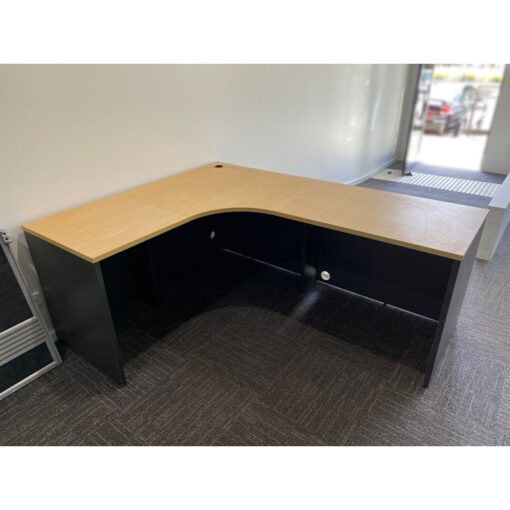 Corner Workstation - 1800 x 1500 - SOLD