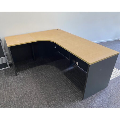 Corner Workstation - 1800 x 1500 - SOLD - Image 2