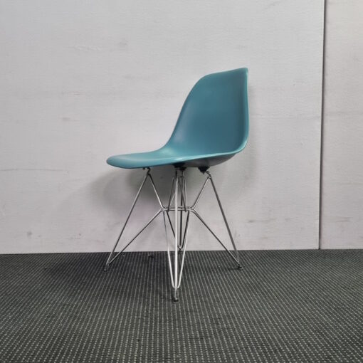 Replica Eames® Plastic Side Chair - Eiffel Base - SOLD - Image 5