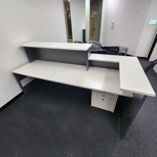 Reception Desk 2400mm wide - 1 available - Image 2