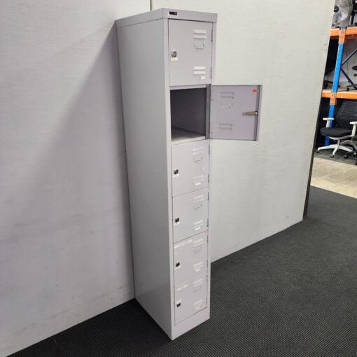 6 Doors Lockers - 14 available - Image 4