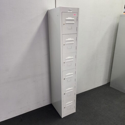 6 Doors Lockers Steelco - 25 available - Image 2