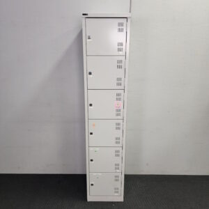 6 Doors Lockers - 5 available