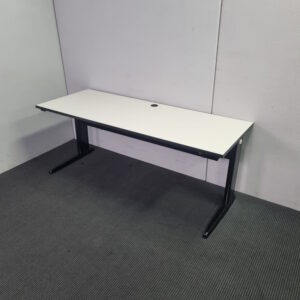Manual Height Adjustable Desk 1800 x 700 - 1 available