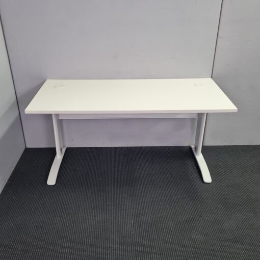 Straight Desk - 1500 x 700 - 2 available - Image 3