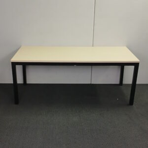 Table - 1800 x 800 - 1 available