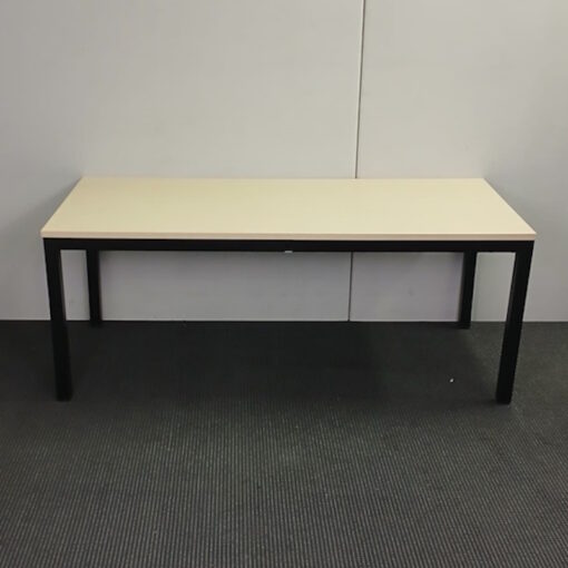 Table - 1800 x 800 - 1 available