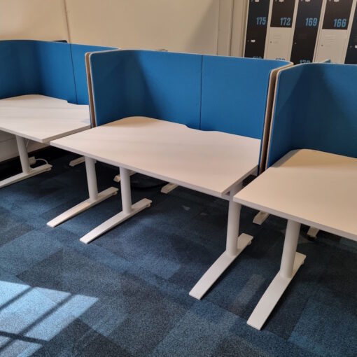 Straight Desk with Desk Screen Partition - 1200 x 800 - 1 available - Image 2